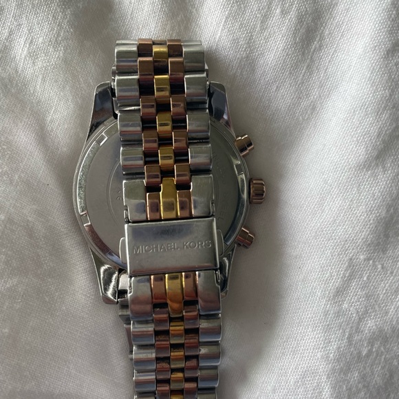 Michael Kors Lexington Trilogy watch - Picture 4 of 6
